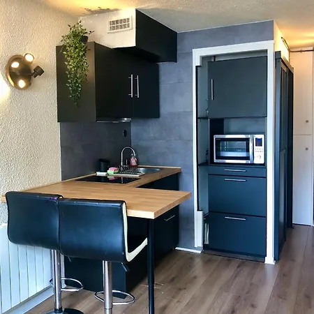 Apartman Lumineux Neuf Dans L'hyper Centre Avec Vue *